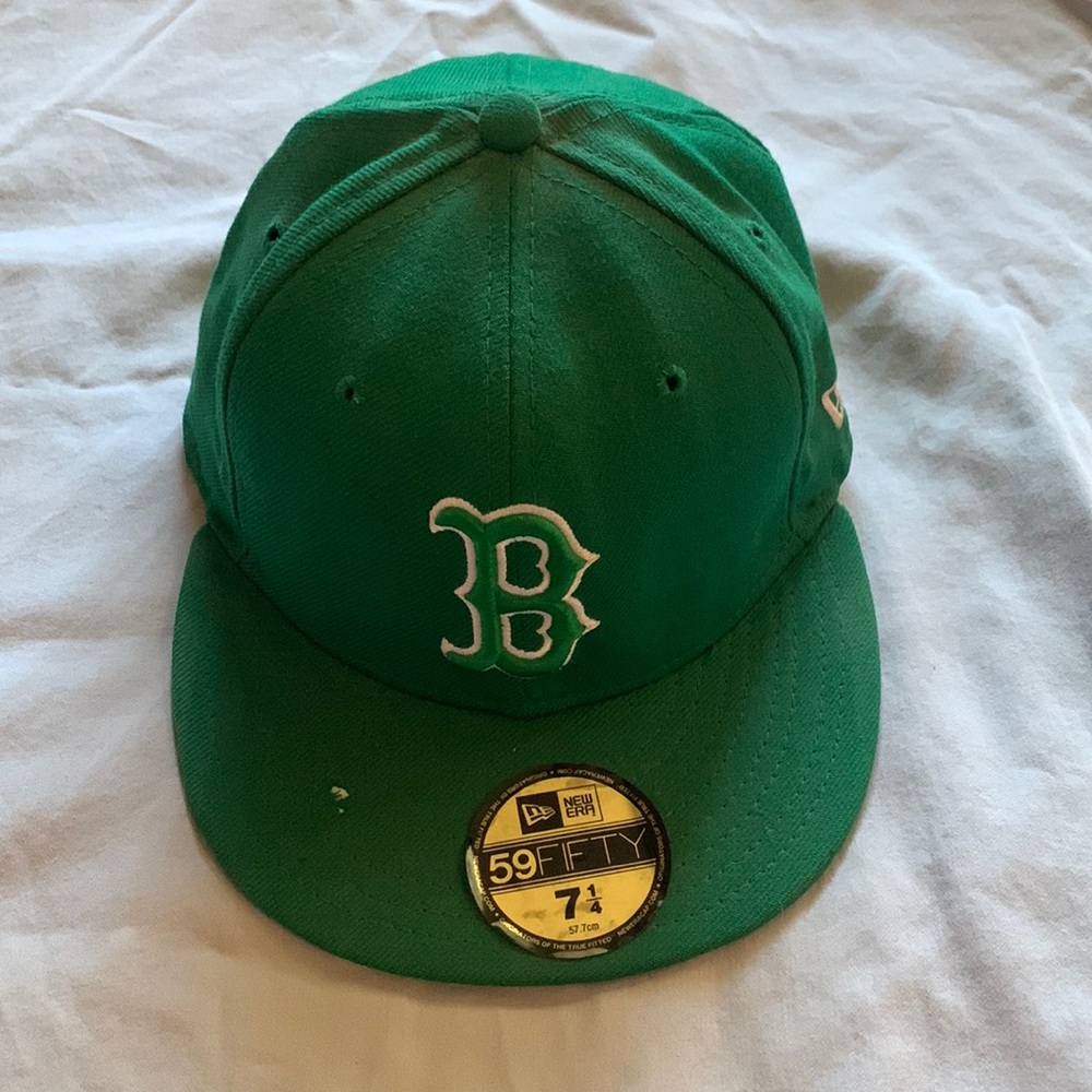 Boston Redsox GREEN st pattys day limited edition NEW era 5950 flat brim hat